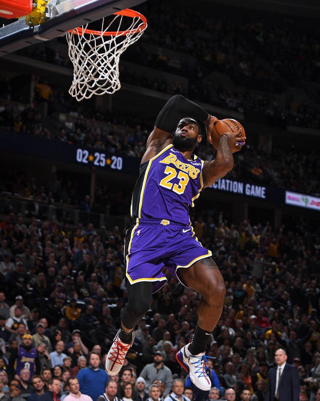NBA历史上只有三位MVP不是选秀大会首轮出身