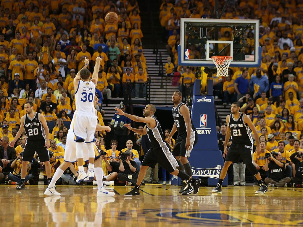 名记：在詹姆斯23年的NBA生涯中 首次未被球队极力挽留